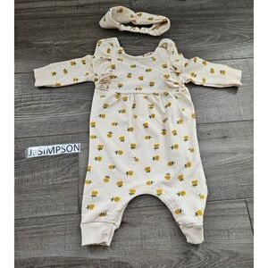 Jessica simpson baby girl size 0-3 mos
